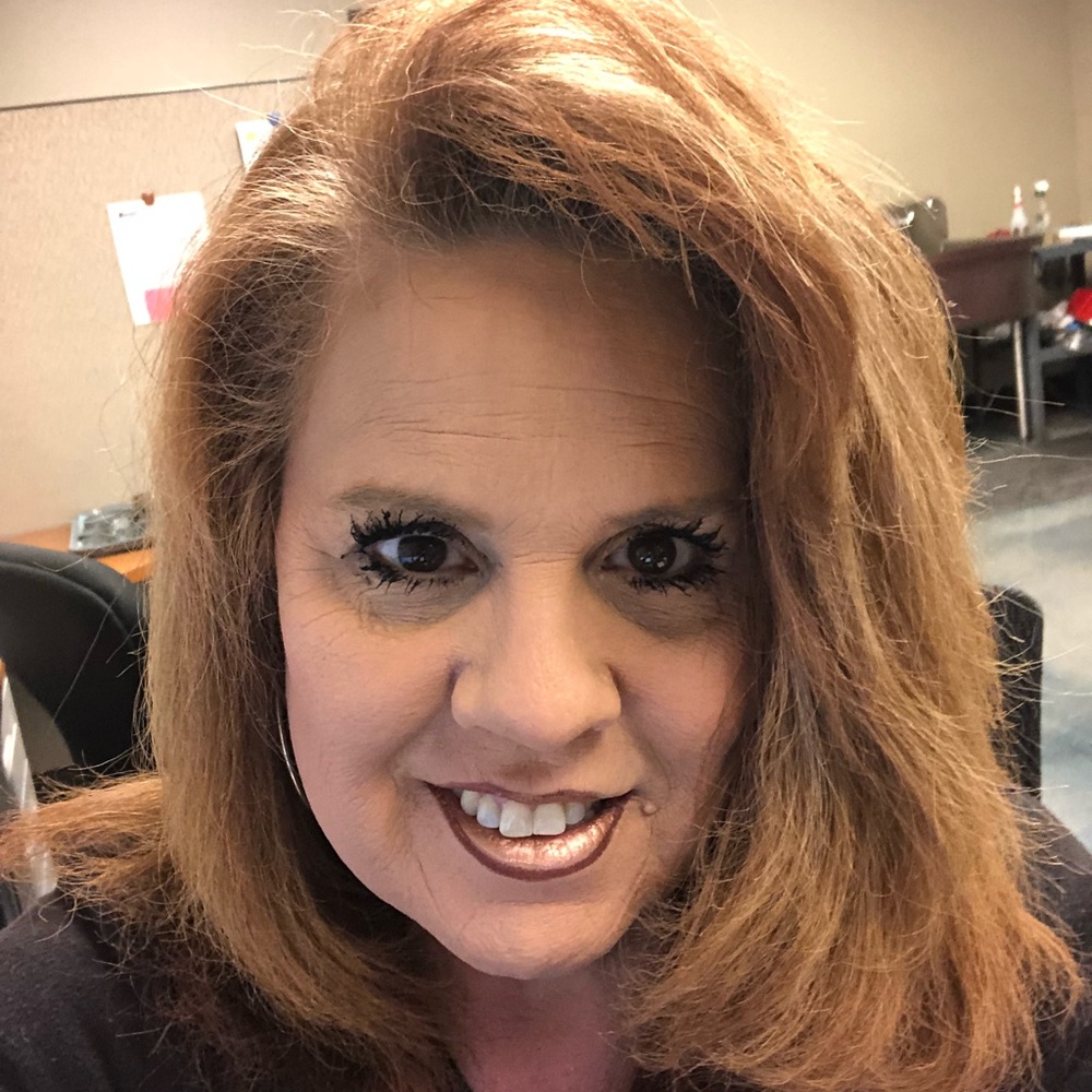 Meet your Posher, Angela